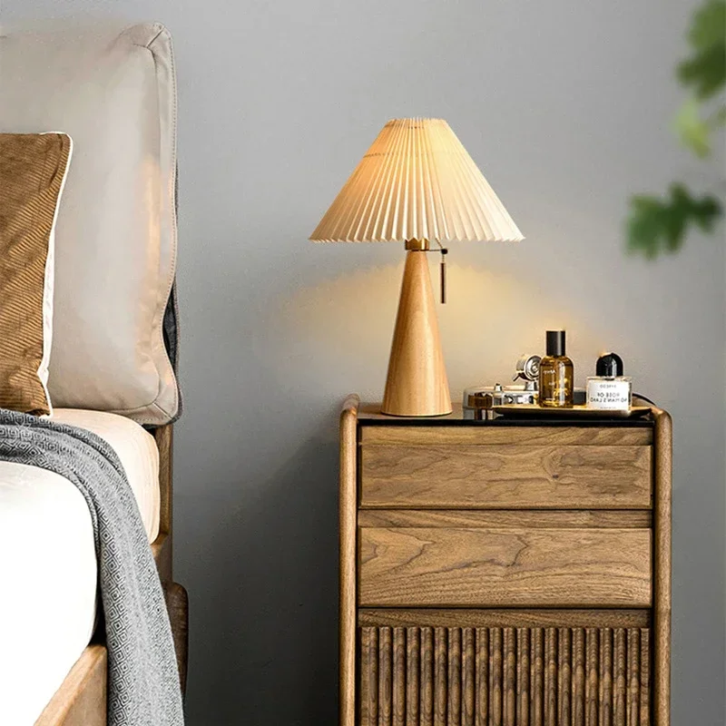 Retro Pleated Table Lamp Nordi - đánh giá và giá Decor Lighting Lamps