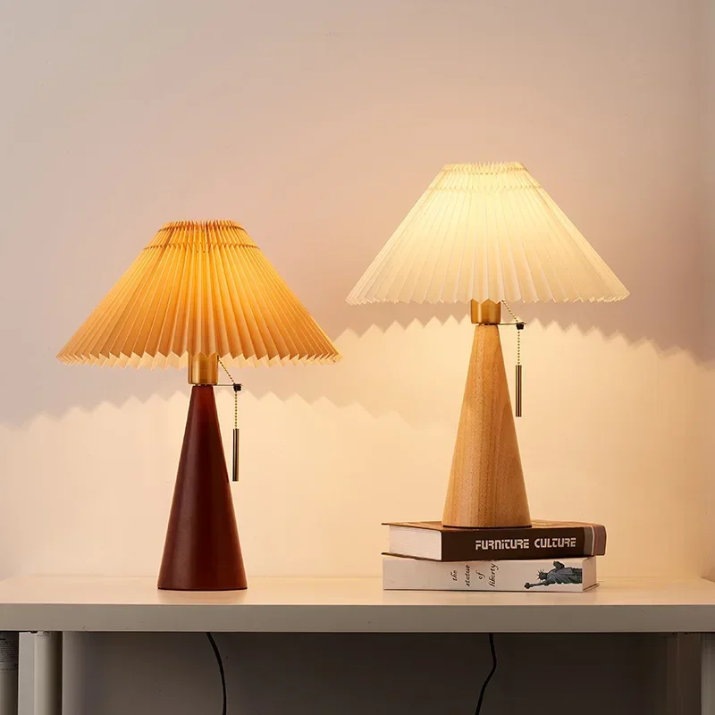 Retro Pleated Table Lamp Nordi - đánh giá và giá Decor Lighting Lamps